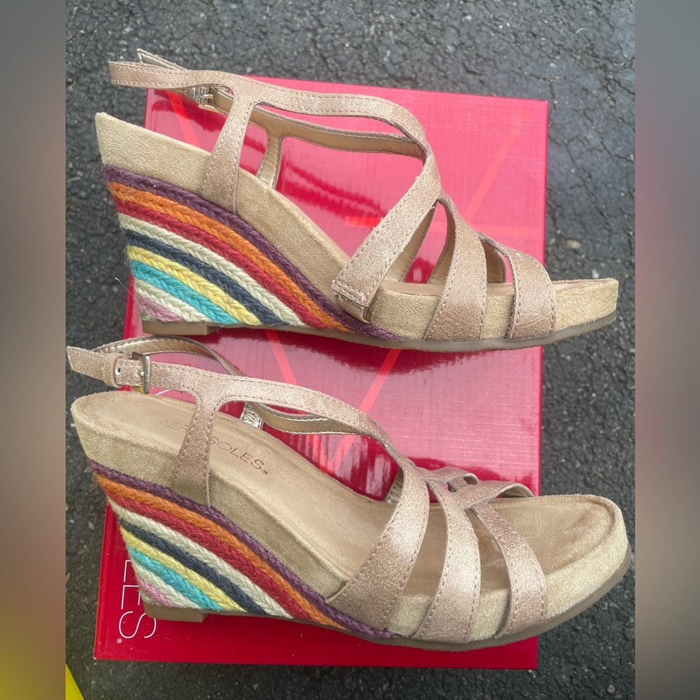 AEROSOLES Tan Wedge Espadrilles with Rainbow Striped Jute Heel